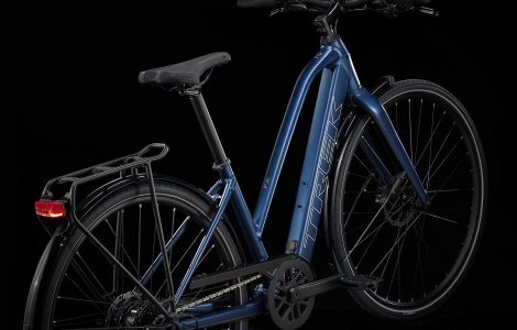 Alternative view of Trek FX+ 2 Stagger Satin Mulsanne Blue 252Wh