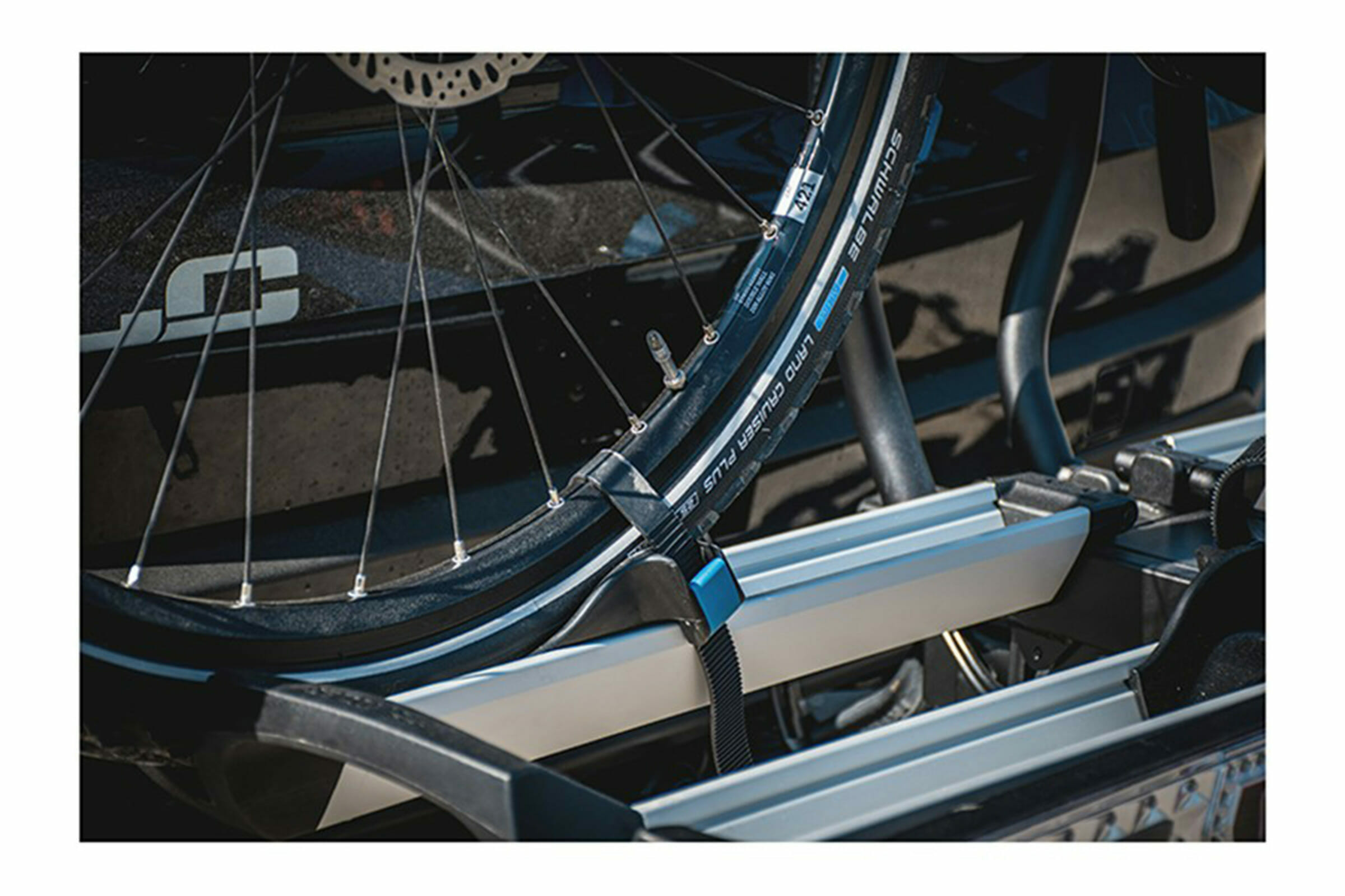 Xlc Cykelhållare Azura Xtra Led, 2 cyklar, Tiltbar - Bild 4