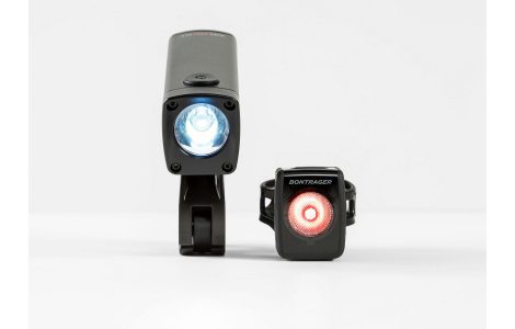 Alternative view of Bontrager Fram- och Baklampa Ion Pro RT/Flare RT uppladdningsbart
